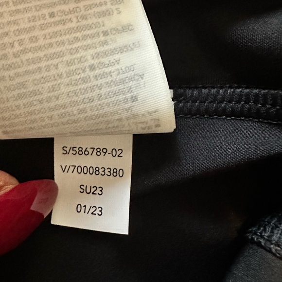 Athleta Mile Marker 2-in-1 Athletic Black Shorts Size Small NWOT - Picture 9 of 10